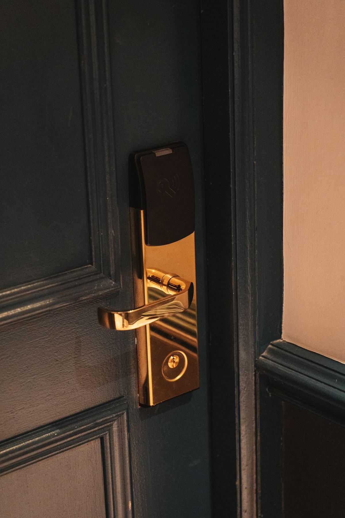 RFID door lock
