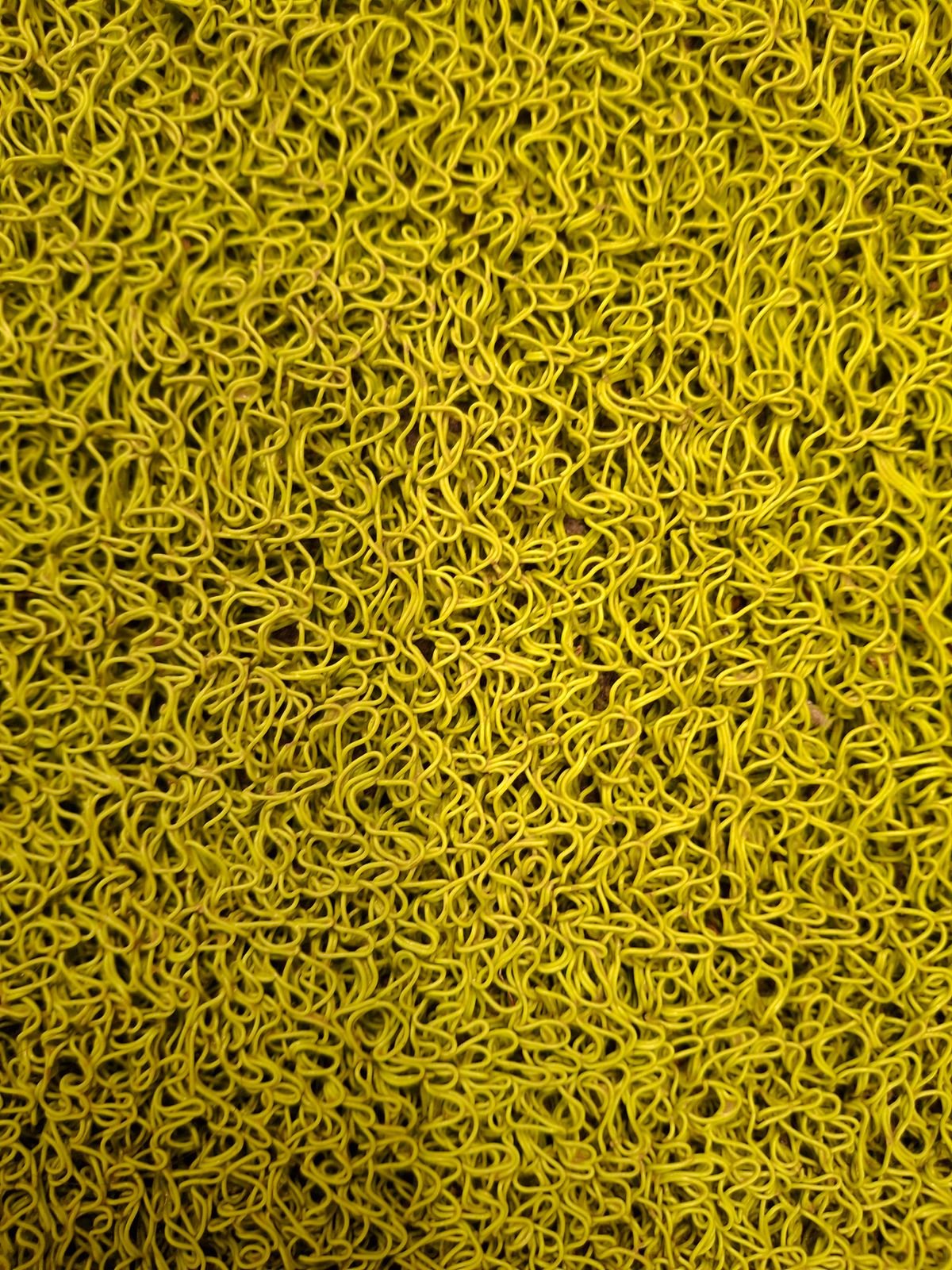 Anti-skid shower mat texture